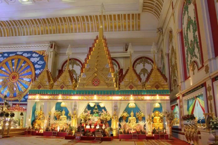 Nhà tỷ phú