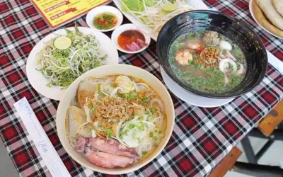 Bún cá thập cẩm và Hủ tiếu thập cẩm
