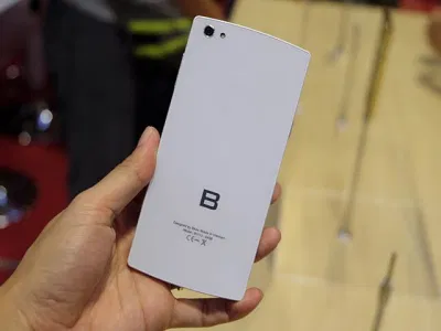Chiếc Bphone thế hệ thứ nhất