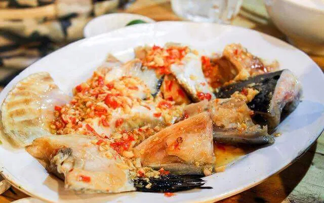 Cá hồi nướng muối ớt