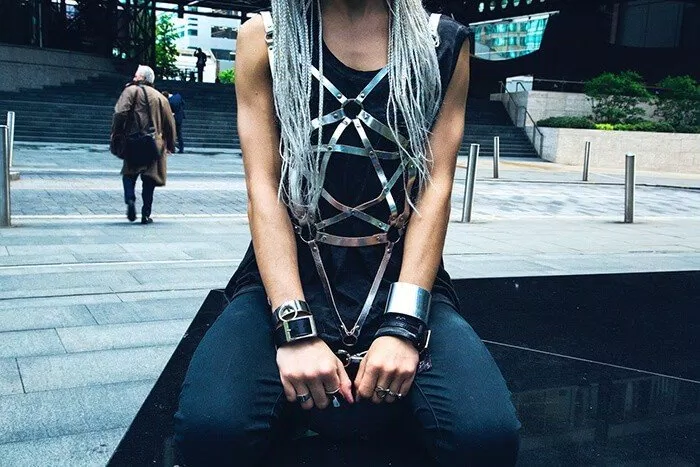 harness và tanktop
