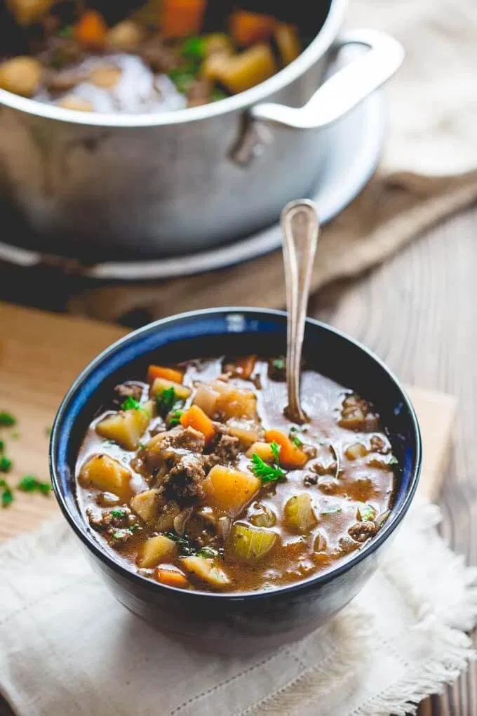 Món bò hầm thơm ngon, bổ dưỡng
