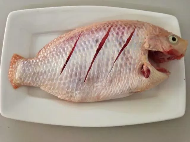 Sơ chế cá điêu hồng
