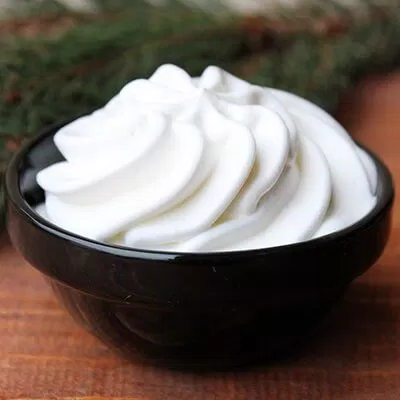 creme chantilly dùng để ăn kèm