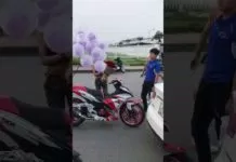 Màn tỏ tình của nữ Biker chất nhất Vịnh Bắc Bộ