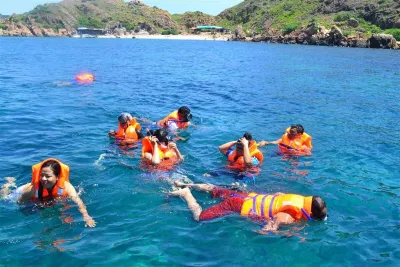 vui chơi tại Hòn Khô