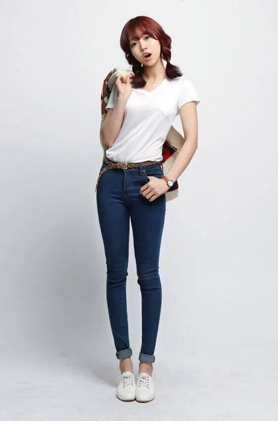 Áo thun quần jean