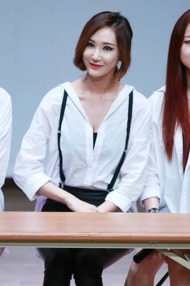 EXID LE