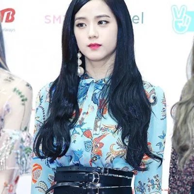 Jisoo Black Pink