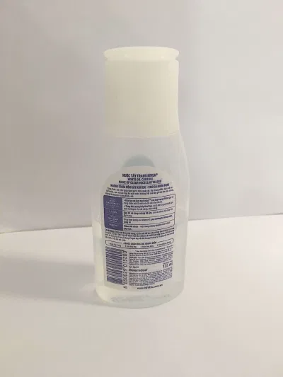 Mặt sau nước tẩy trang Nivea