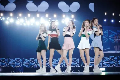 RED VELVET