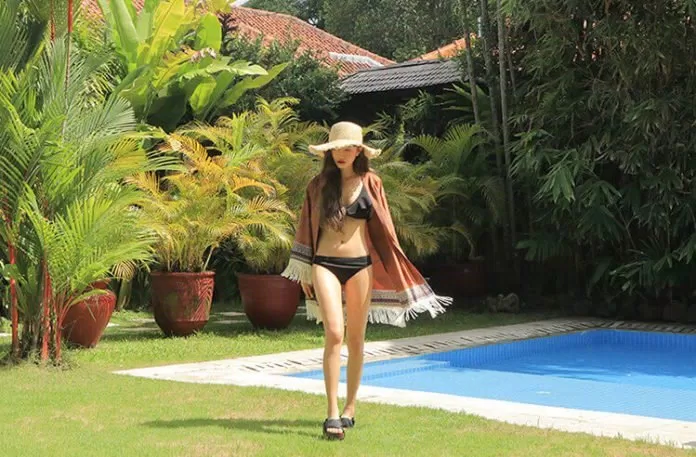 cardigan và bikini