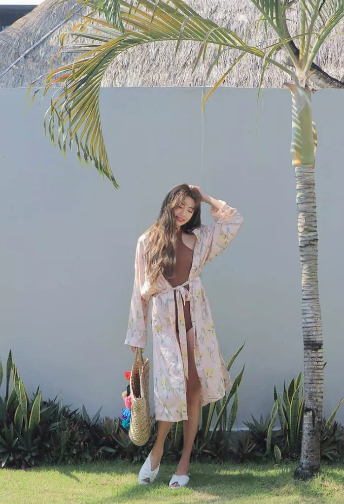 cardigan và bikini