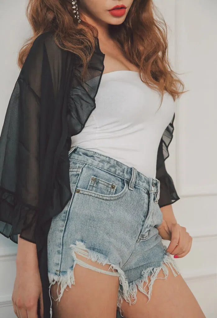 cardigan với quần short jeans