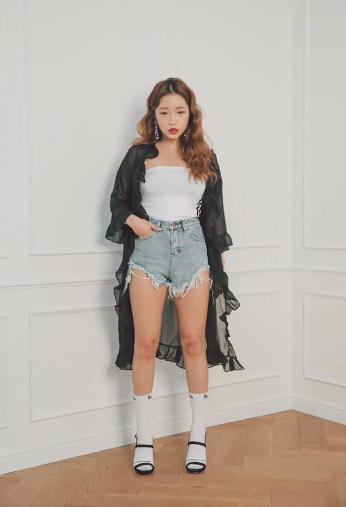 cardigan với quần short jeans