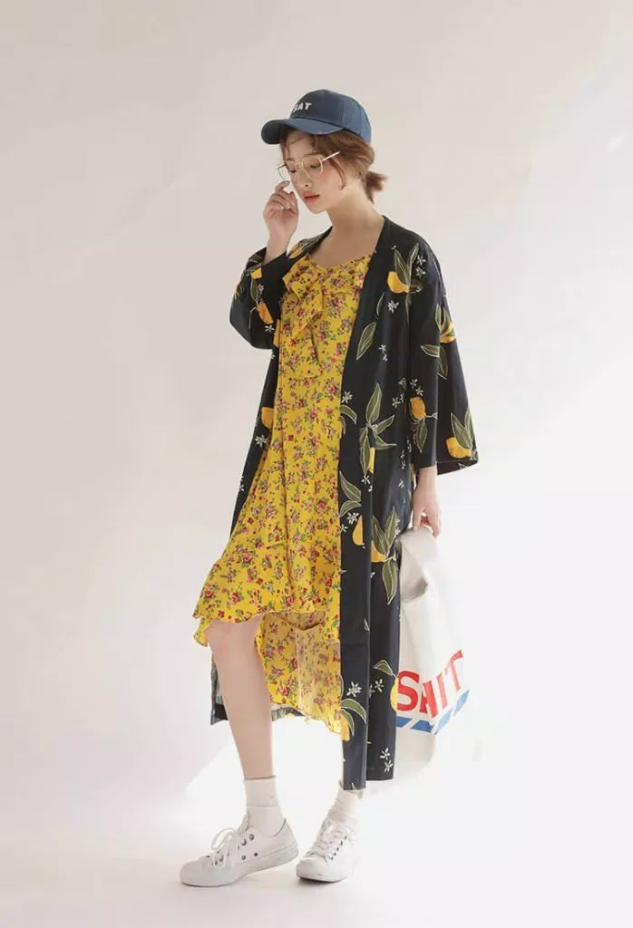 cardigan và váy họa tiết