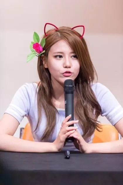 AOA Hyejeong
