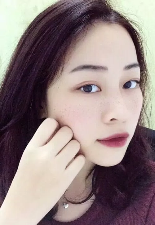 Ứng dụng làm đẹp Makeup plus