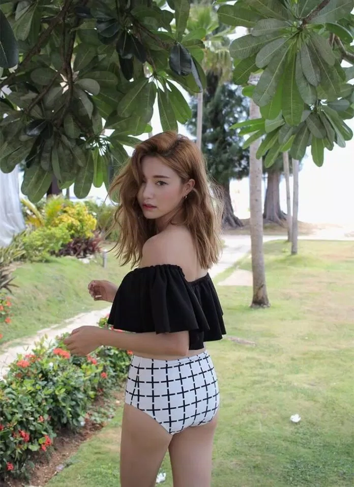 Off shoulder