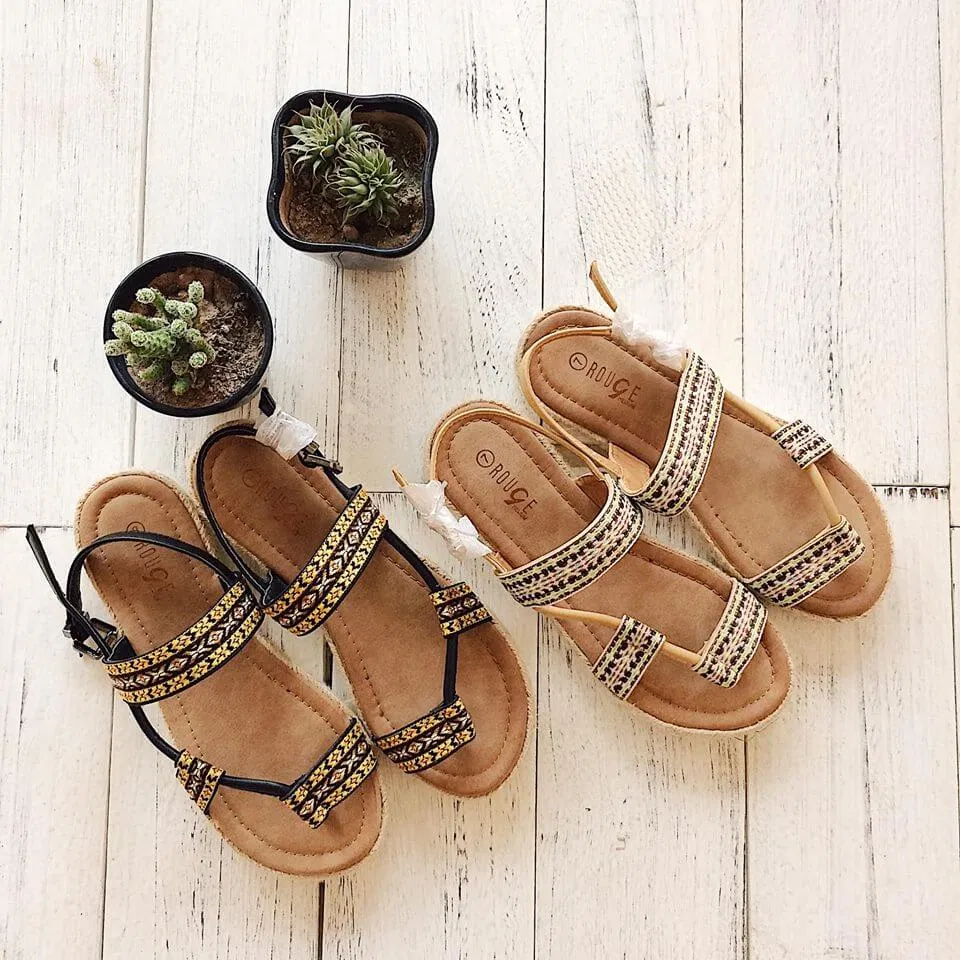 Sandal thổ cẩm
