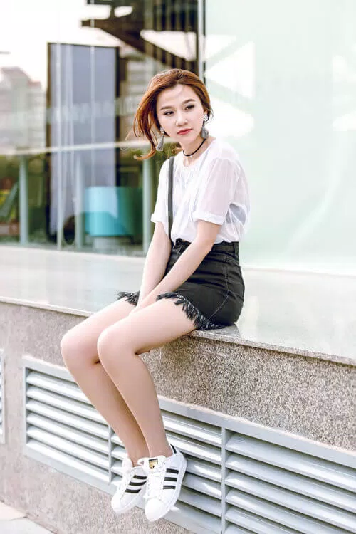 Short jean tua rua đen