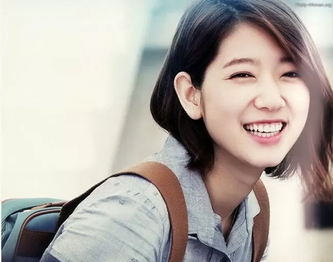 Tóc ngắn uốn cụp của park shin hye đáng yêu