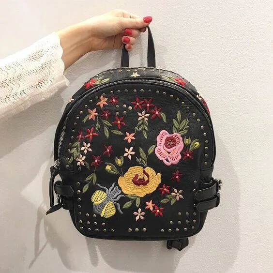 Túi ba lô cầm tay