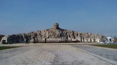 Tượng đài mẹ Thứ