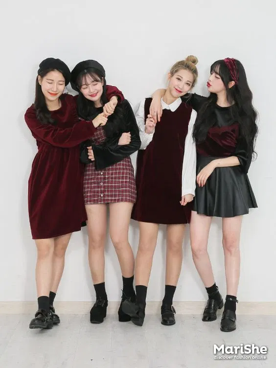 kết hợp về chất liệu