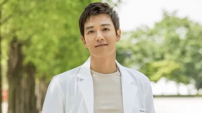 Kim Rae Won