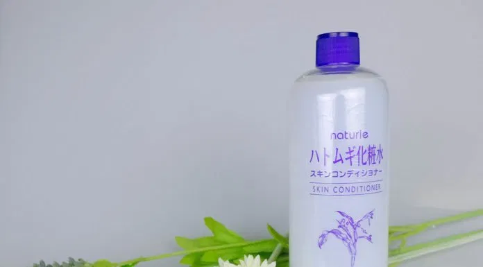 Lotion Naturie Hatomugi Skin Conditioner