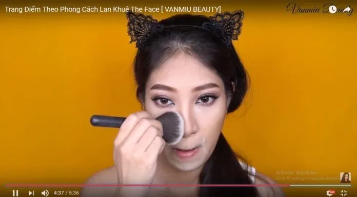 Học trang điểm theo phong cách Lan Khuê, HLV The Face 2017 beauty blogger Beauty Blogger Vanmiu HLV The Face 2017 Học trang điểm huấn luyện viên The Face Lan Khuê makeup look The Face 2017 trang điểm trang điểm theo phong cách Lan Khuê Vanmiu Beauty