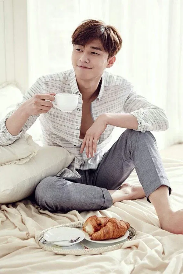 10 diễn viên nam xứ Hàn sở hữu mắt một mí cuốn hút Bi Rain Goblin Gong Yoo Kim So Hyun Kim Woo Bin KPOP Lee Jong Suk Park Bo Gum Park Seo Joon phim Hàn Pinocchio Ruler: Master Of The Mask So Ji Sub Song Joong Ki Third-Rate My Way W - Two Worlds Yoo Seung Ho