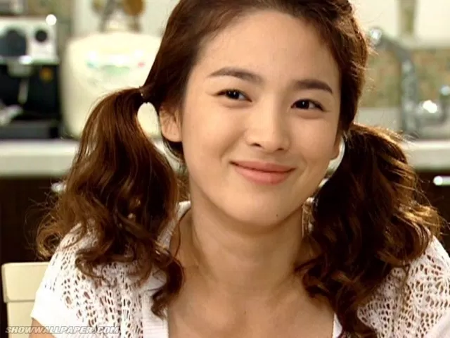 Ngắm nhìn trọn vẹn nhan sắc của minh tinh Song Hye Kyo từ thuở debut đến nay - BlogAnChoi