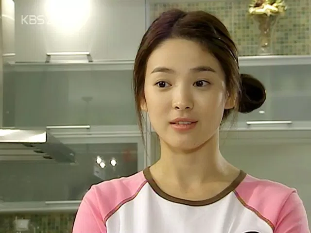 Song Hye Kyo 2004
