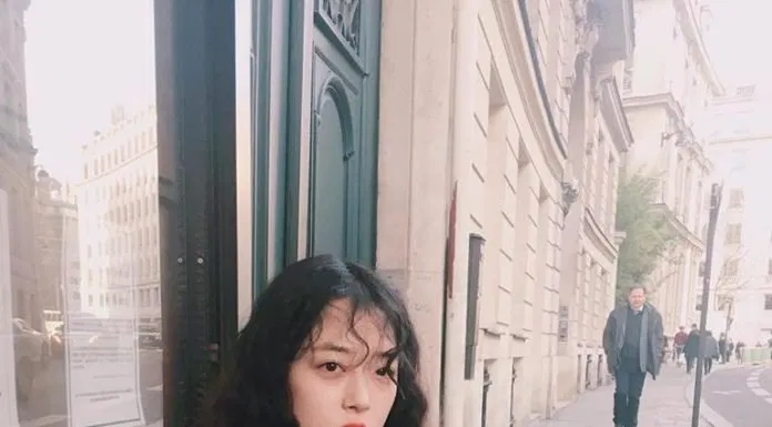 Tóc mái uốn xoăn