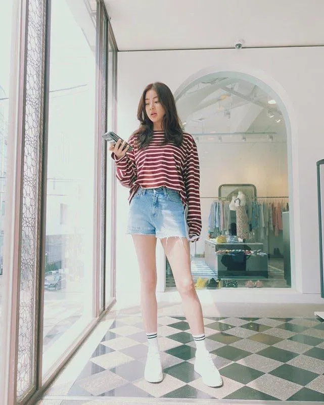 áo thun dài tay nữ crop-top