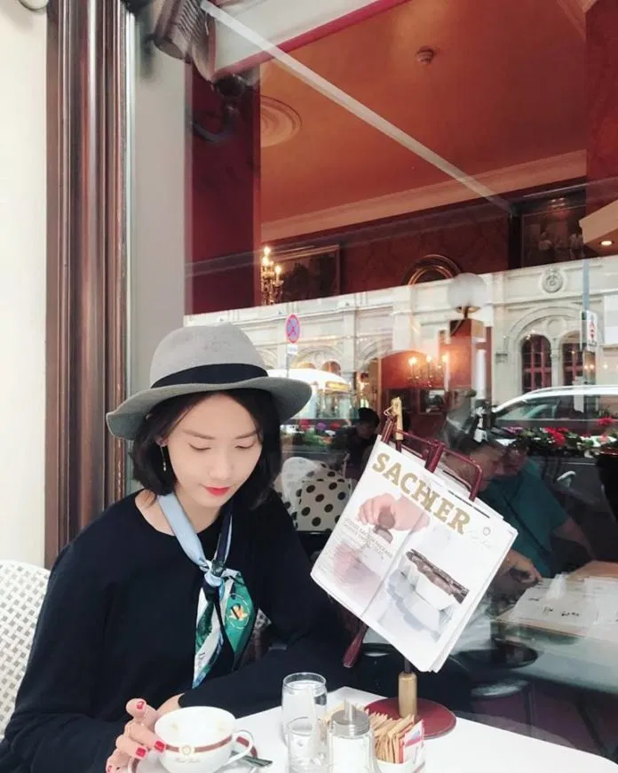 áo thun dài tay nữ đơn sắc