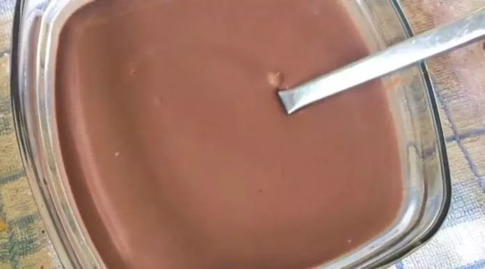 Bánh Crepe socola cuộn kem ngàn lớp