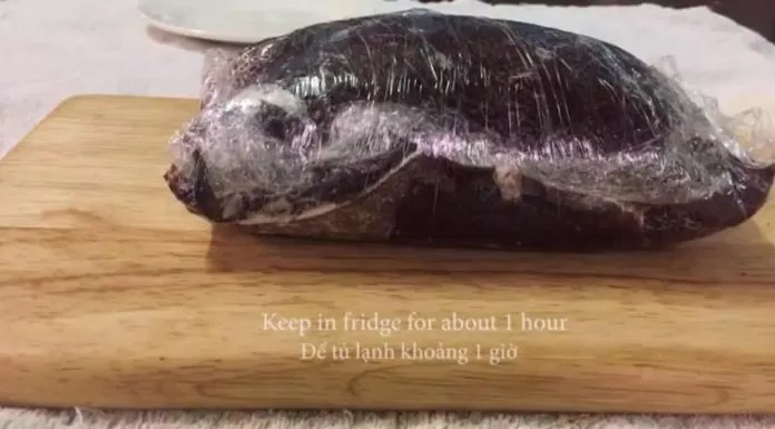 Bánh Crepe socola cuộn kem ngàn lớp