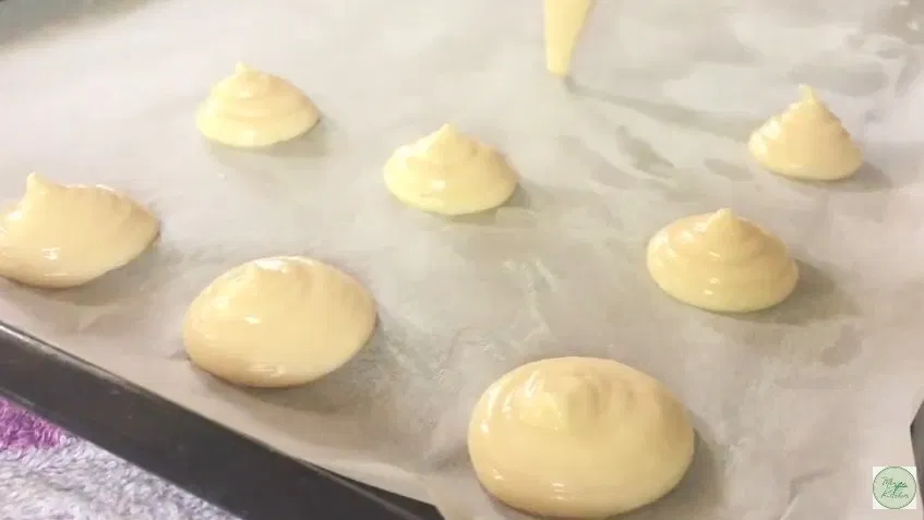 bánh su kem