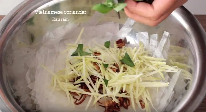 Bánh tráng trộn sốt mayonaise