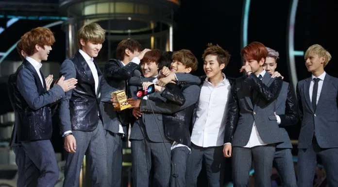 EXO MAMA 2013
