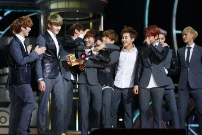 EXO MAMA 2013