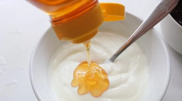 Mặt nạ sữa chua olive