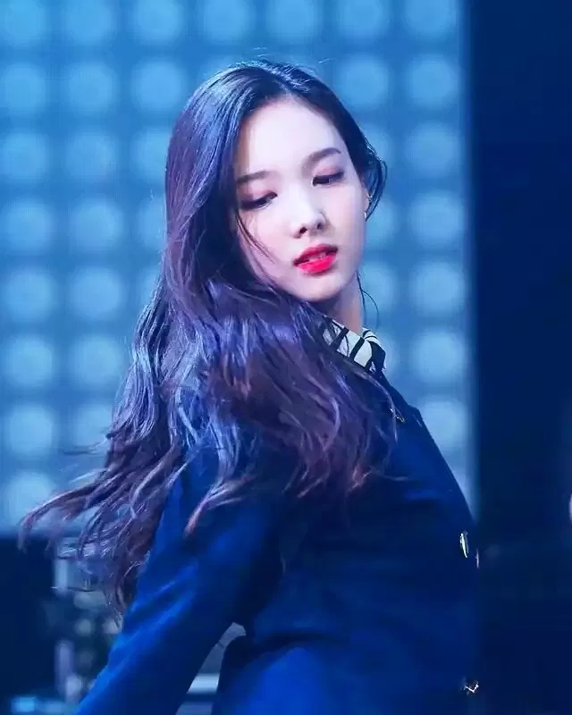 Nayeon
