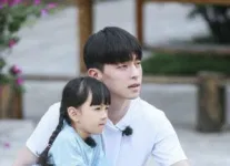 NU’EST W liên tục tung ra nhiều teaser hình ảnh mới, JR khiến nhiều fan cảm động nhờ vào cử chỉ ấm áp và chân thành