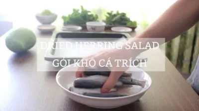 Gỏi xoài khô cá trích