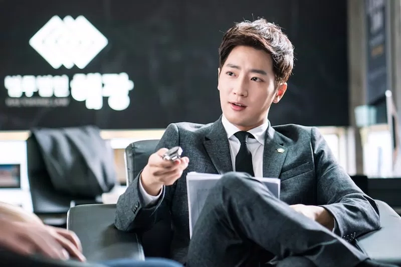 Lee Sang Yeob