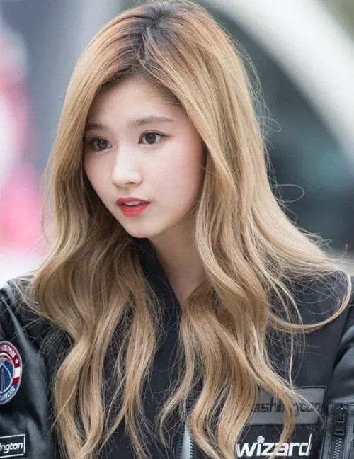 TWICE Sana